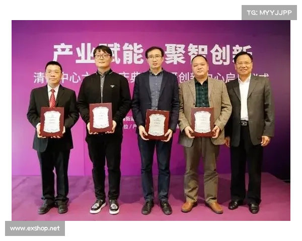 梅莉嘉引领潮流创新探索,以技术与艺术融合驱动未来发展 梅莉嘉引领潮流创新探索,以技术与艺术融合驱动未来发展